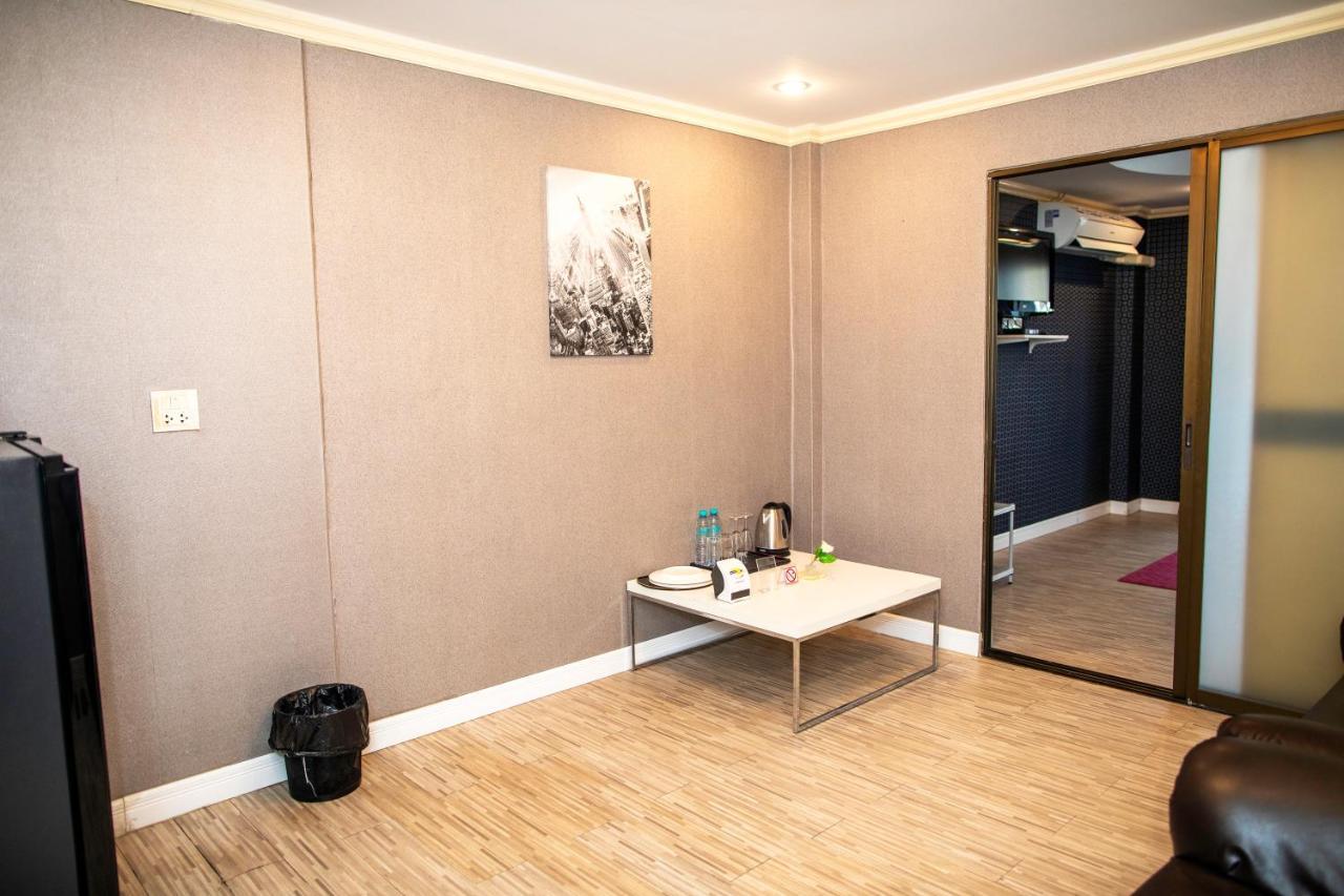 Merry Inn Suites Pattaja Kültér fotó