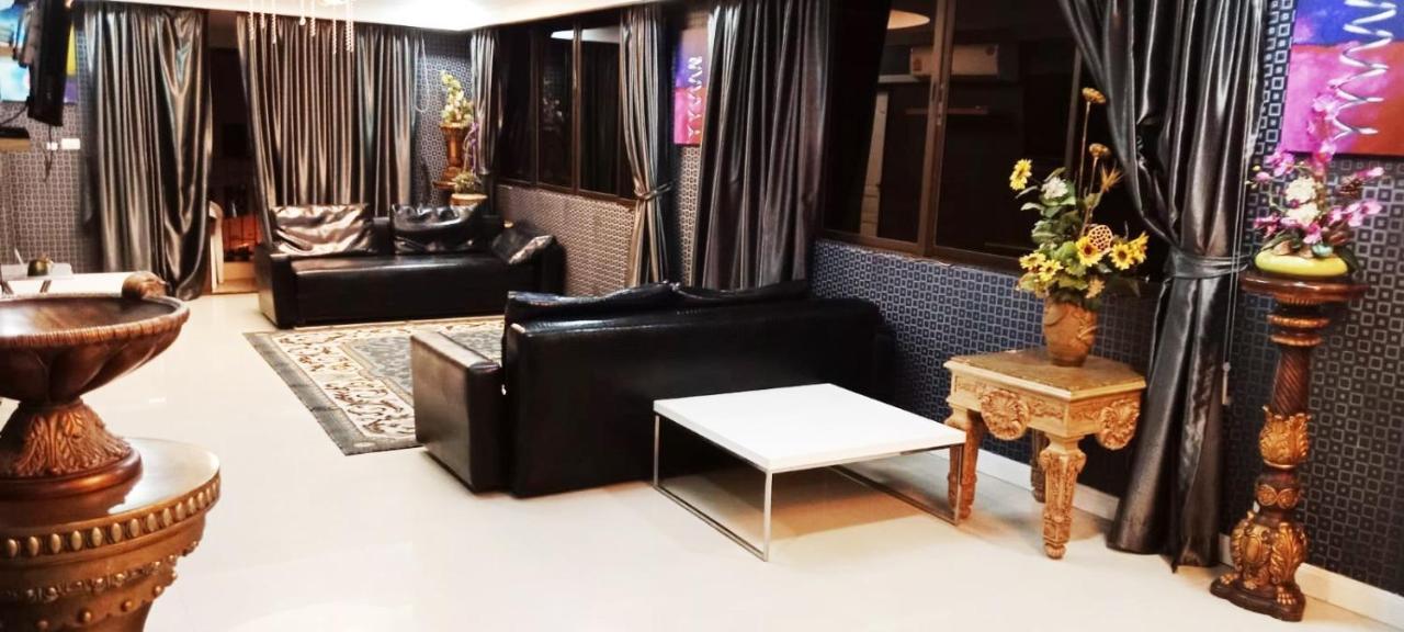 Merry Inn Suites Pattaja Kültér fotó